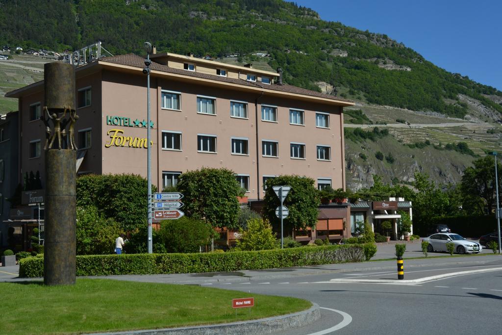 Hotel Forum Martigny Exterior photo